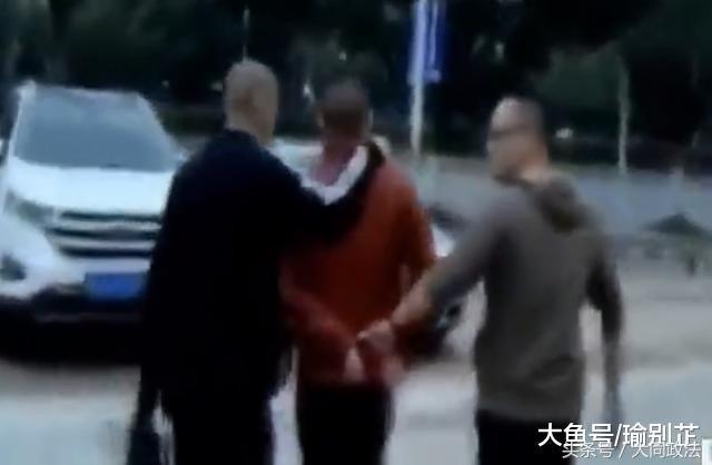 男子杀人潜逃23年被警方抓获归案,男子杀人潜逃43年后被警方抓获