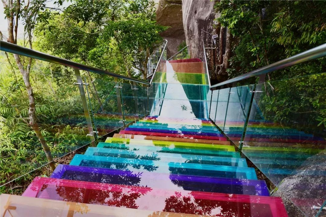 世界第一观光玻璃栈道,十大最美玻璃栈道