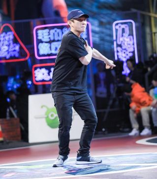 街舞人生原唱完整版,韩宇全能舞者这就是街舞