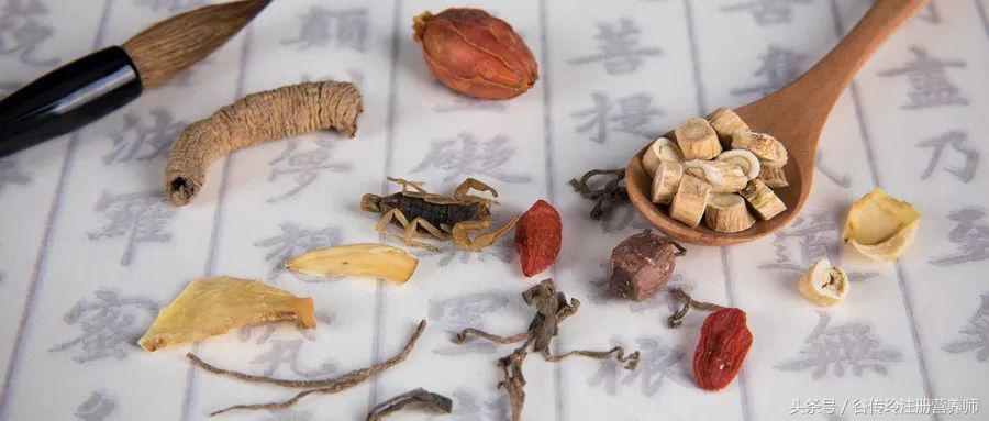 孕期不能吃辛辣食物有哪些,孕期不能吃海鲜吃啥有营养