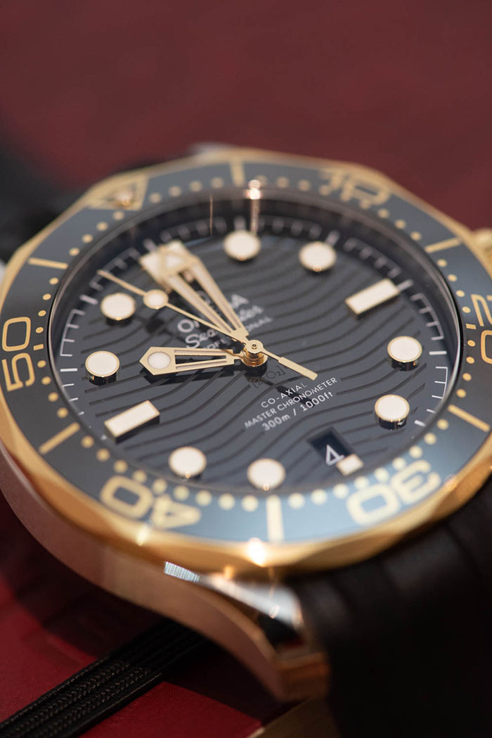 欧米茄潜水表300测评,欧米茄海马300与海马600区别