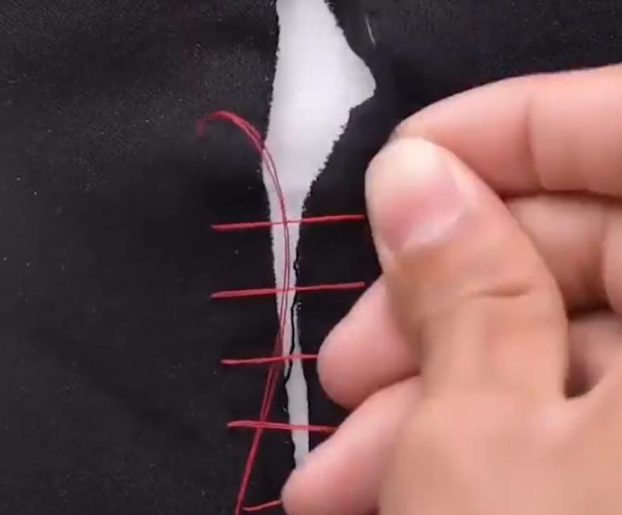 裙子下摆撕破了怎么修补,裙子后背裂开了怎么补救