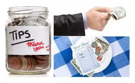国外如何优雅而不尴尬给小费 (去国外怎么注意小费)