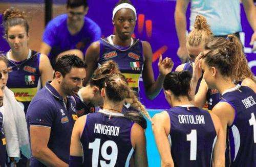 决战前有好事！黑人重炮艾格努右肩有伤，打破小组赛限制2局