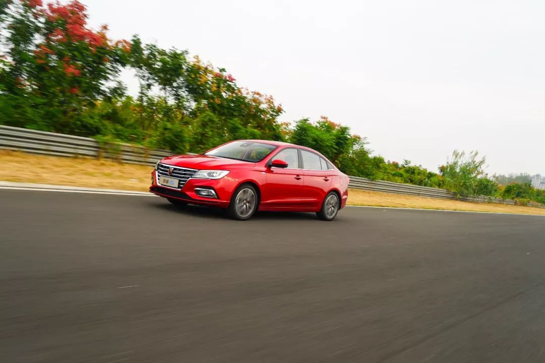 荣威新能源加速,荣威混动极速