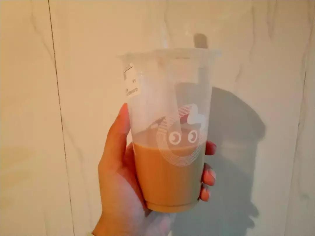 奶茶测评沪上阿姨葡萄,各家奶茶店的奶茶测评