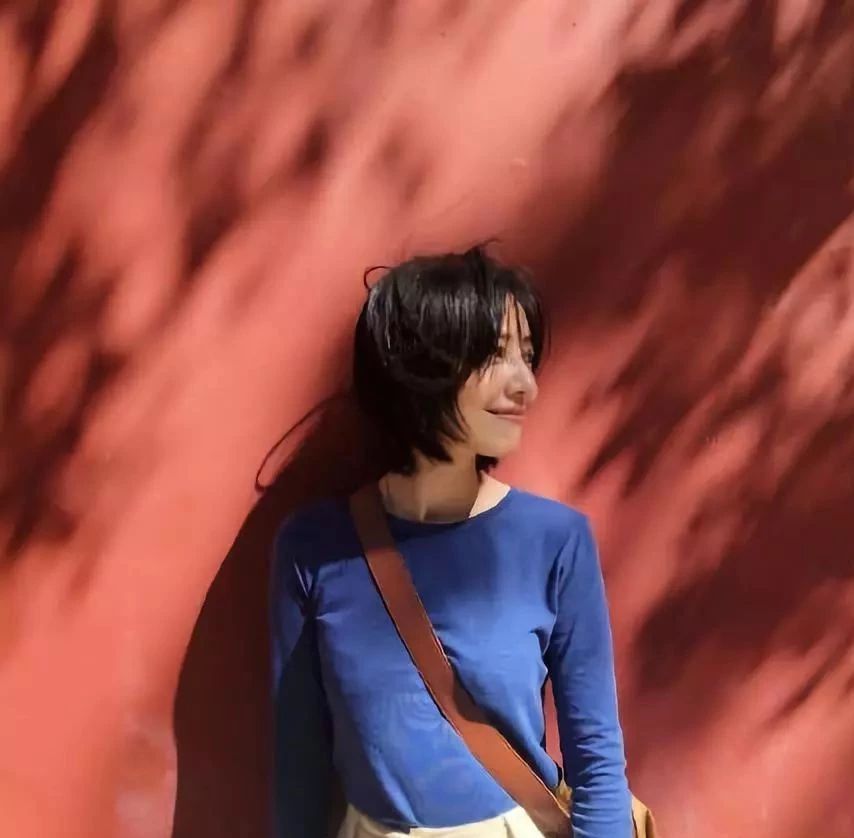 适合圆脸发型女2021流行发型秋冬,2022最洋气短发型秋冬