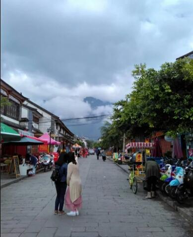 大理四景风花雪月的故事,在风花雪月的大理洱海边