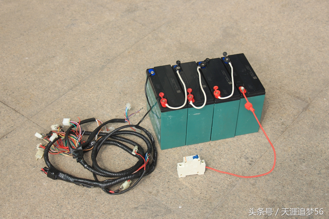 电动车充气泵怎么连接电池,电动车电池连接线的正确接法