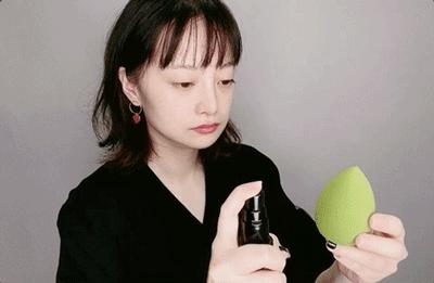 卡粉妆前怎么保湿教程,秋冬底妆起皮卡粉怎么办