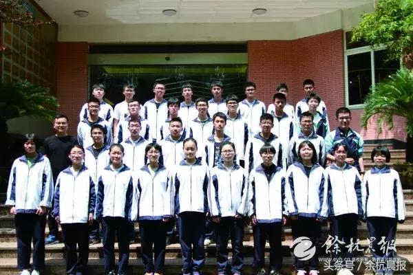 今天，余二高二十年校庆！校友天团也来助阵了！你回家了吗？