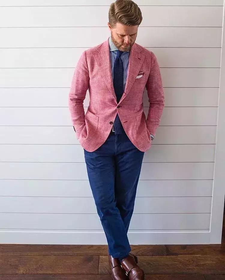 摆脱“全员恶人紫”和“原谅绿”,粉色才是最时尚的颜色