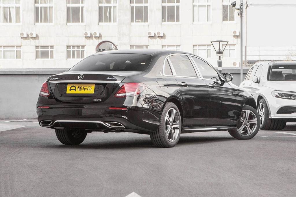 14款奔驰e级和18款奔驰e级对比,奔驰e级2024款对比奔驰s级