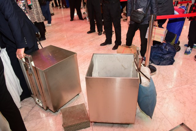 华山论鉴鉴宝海选现场拍视频,华山论鉴鉴宝北京活动