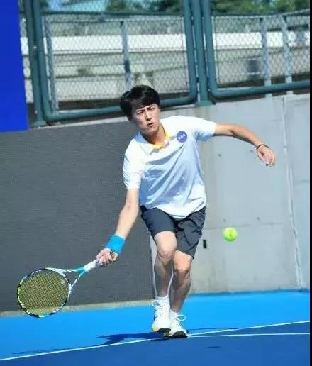 靳东vs胡歌,靳东vs赵丽颖