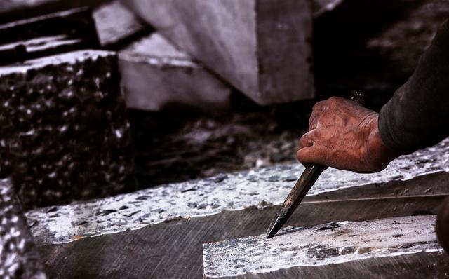 坐咩给“五华阿哥五华阿哥硬打硬”？