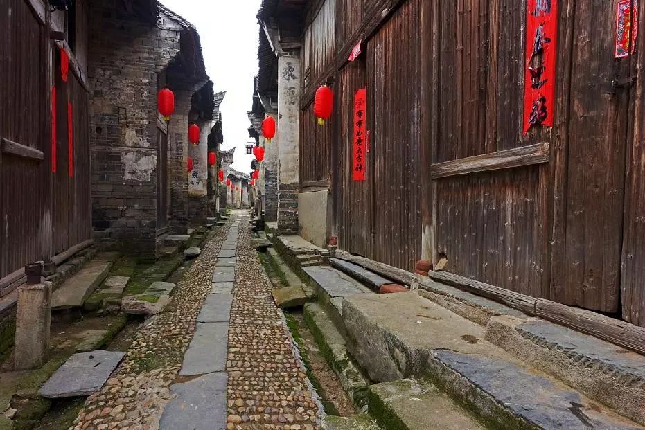 物价太高、工资太少，活得这么辛苦，你为什么还留在吉安？