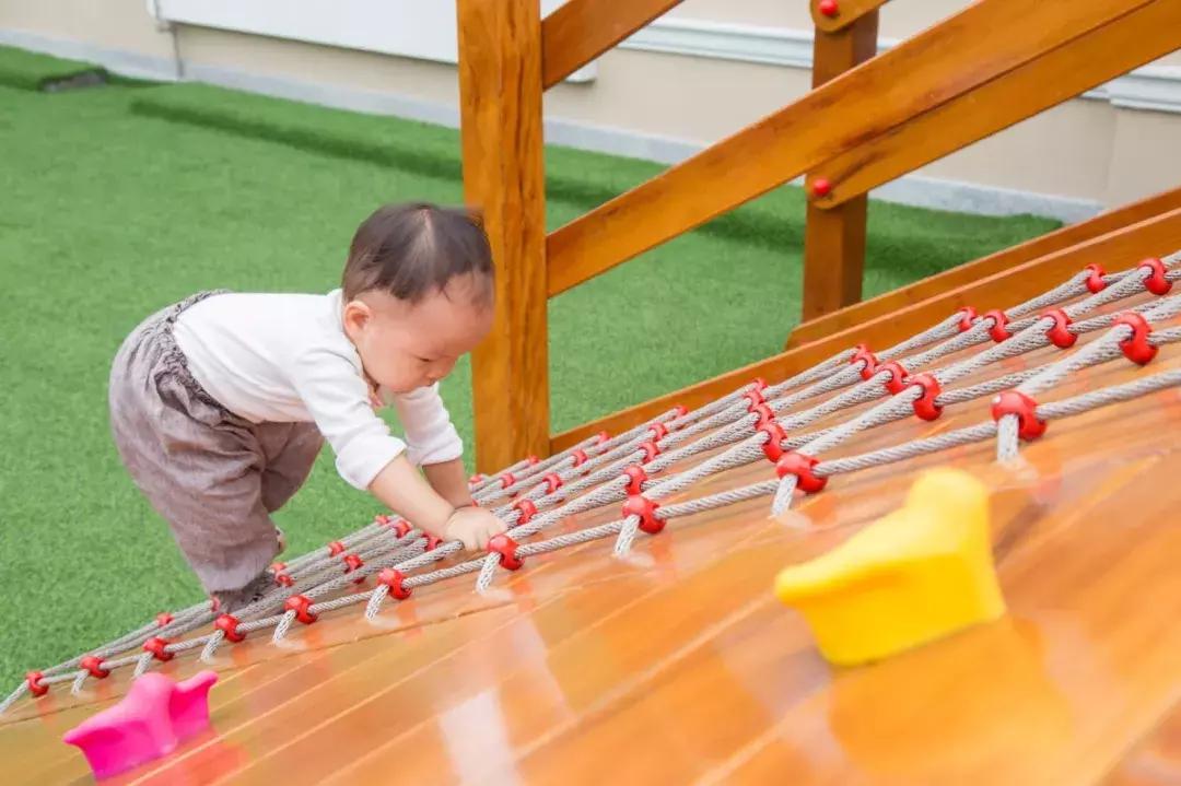 高端家庭式幼托中心,乌鲁木齐幼托中心推荐