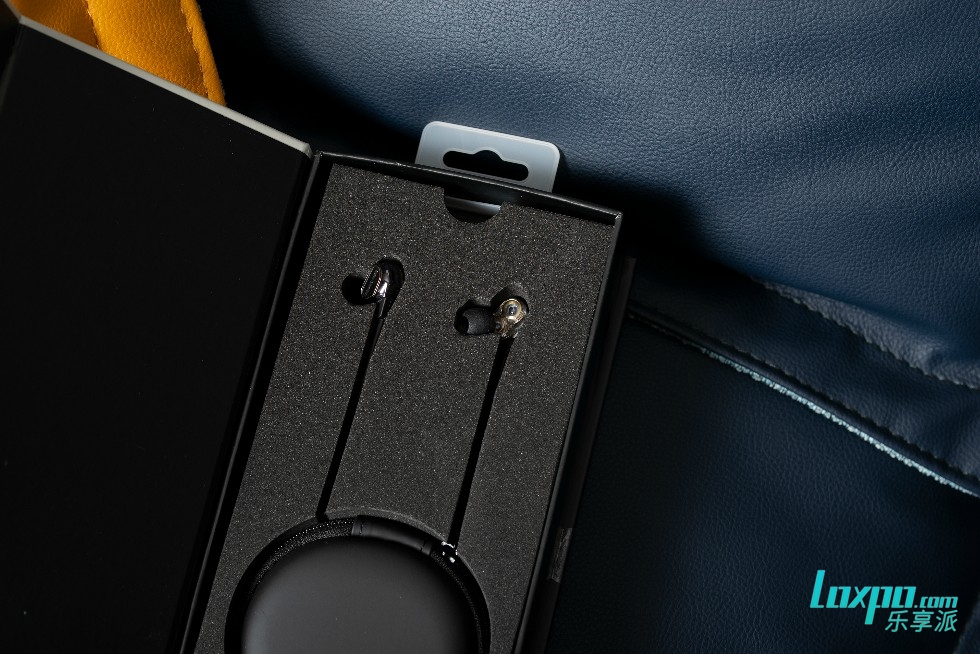 蓝牙耳机山水哪款更值得购买,百元价格体验高解析均衡蓝牙耳机