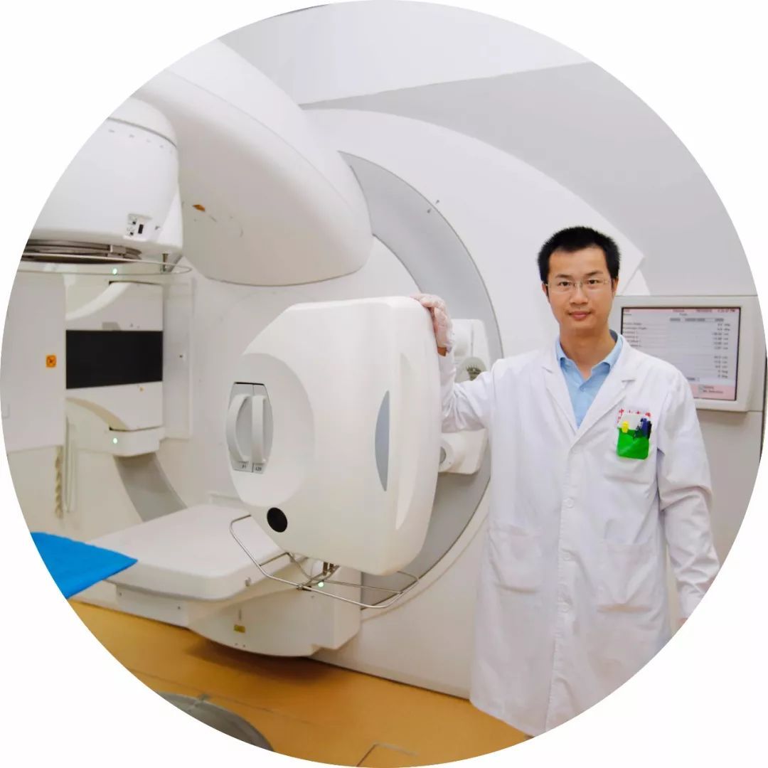 看了这么多炫富摔，这些护士才是最劲爆的~