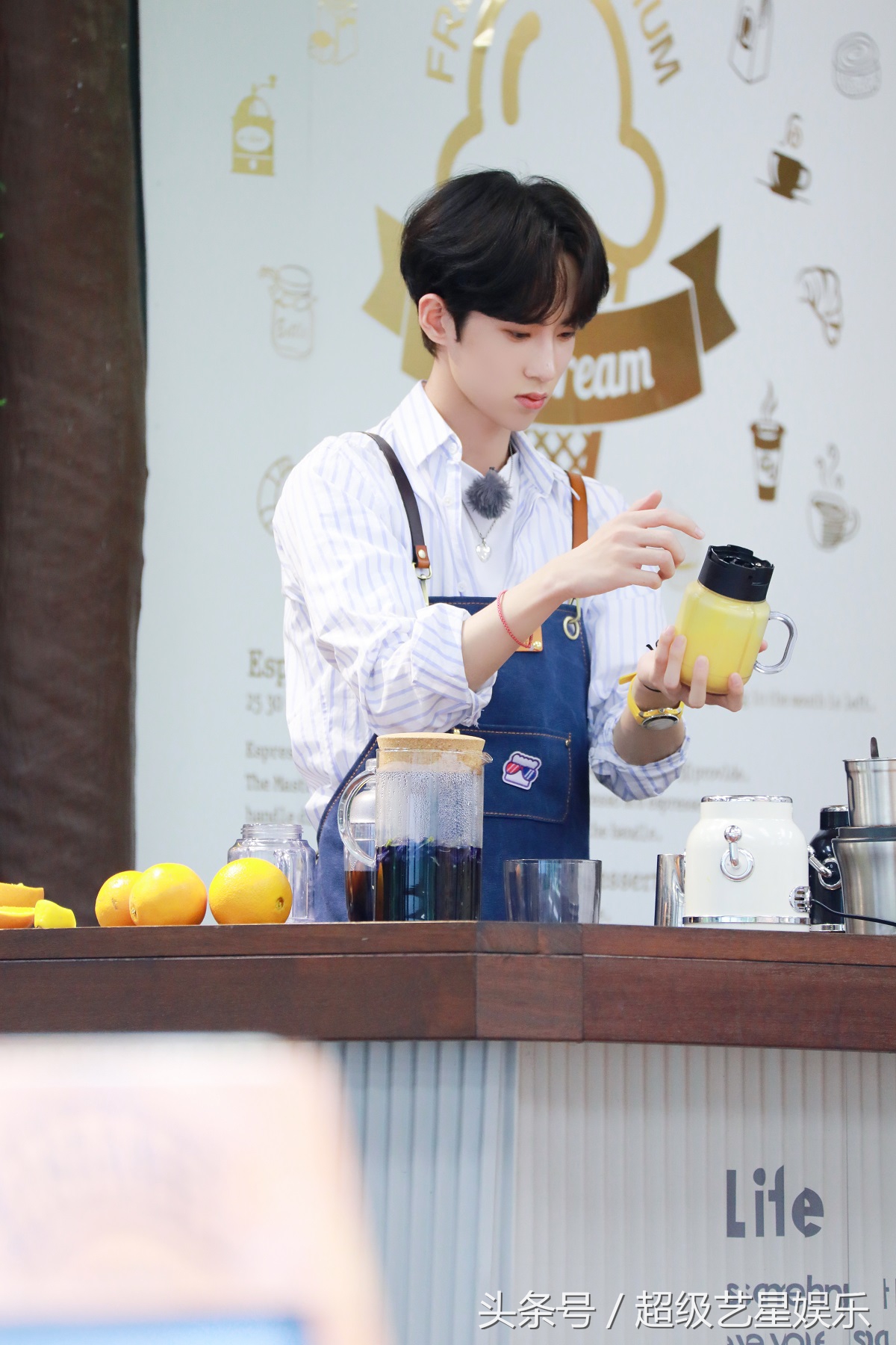 杜妈黄新淳朱正廷毕雯珺完整视频,毕雯珺朱正廷奇妙的食光