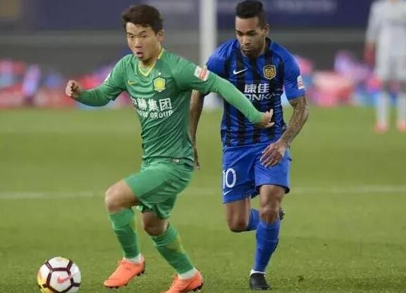 近三十年国足队伍里的朝鲜族战士，当世三杰加足坛父子兵