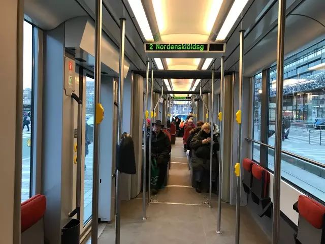 如何在芬兰摆摊赚欧元-自由公路芬兰站之赫尔辛基跨年