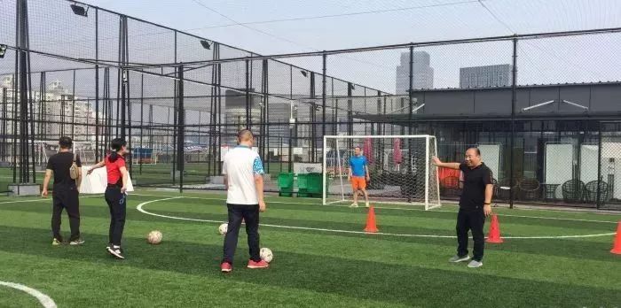 赛车卡丁车武汉,赛车场卡丁车武汉