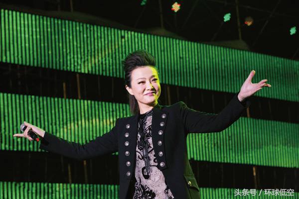 鑳芥妸鐗规晥鐜╁嚭鑺辩殑濂充汉,鍙互鐐妧鐨勫コ姝屾墜