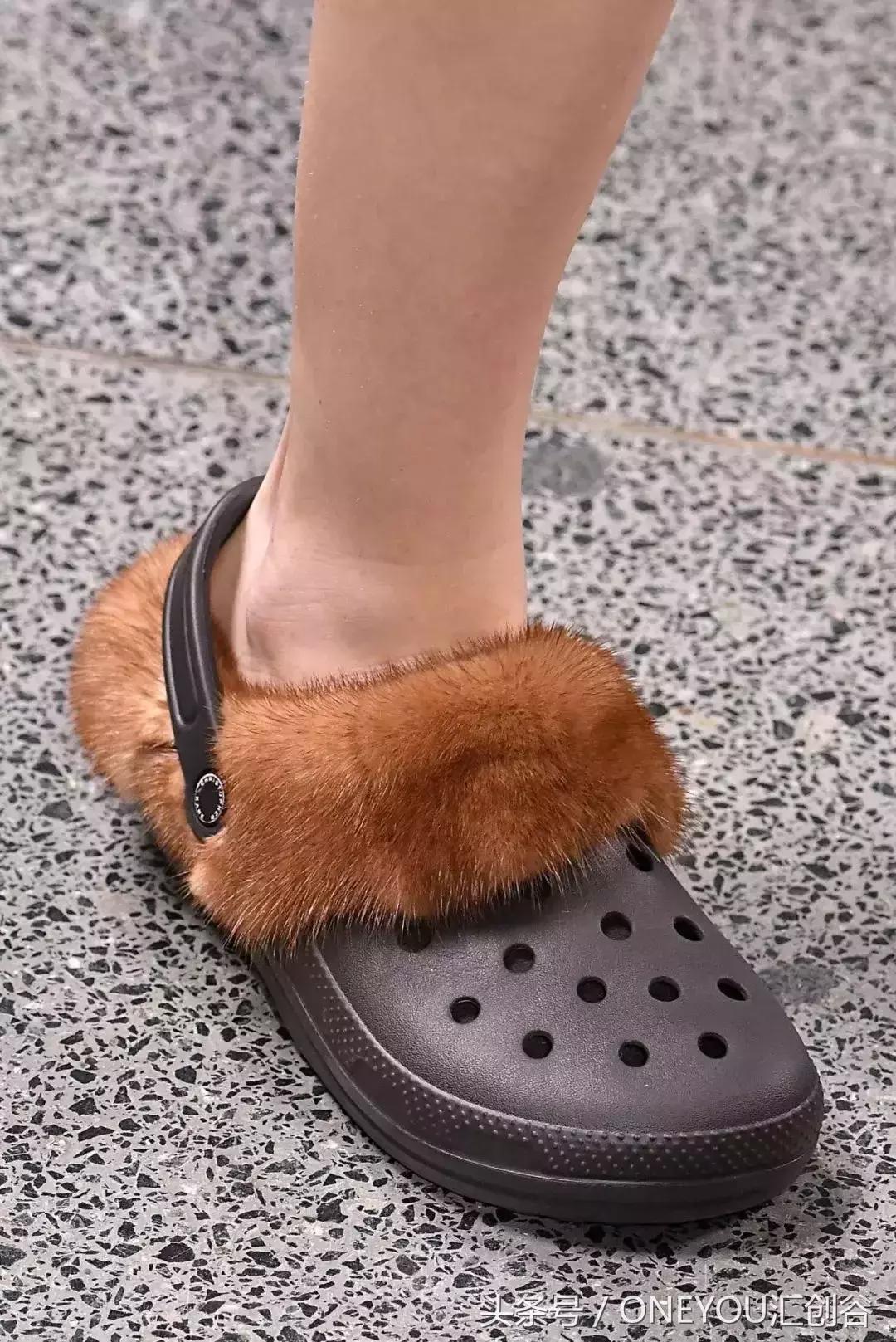 crocs洞洞鞋鞋面折损,crocs洞洞鞋有必要买吗