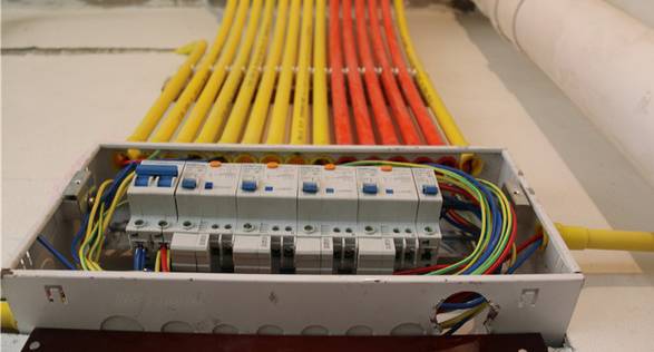 家装新的强弱电怎么设计,强弱电怎么布置在图纸里