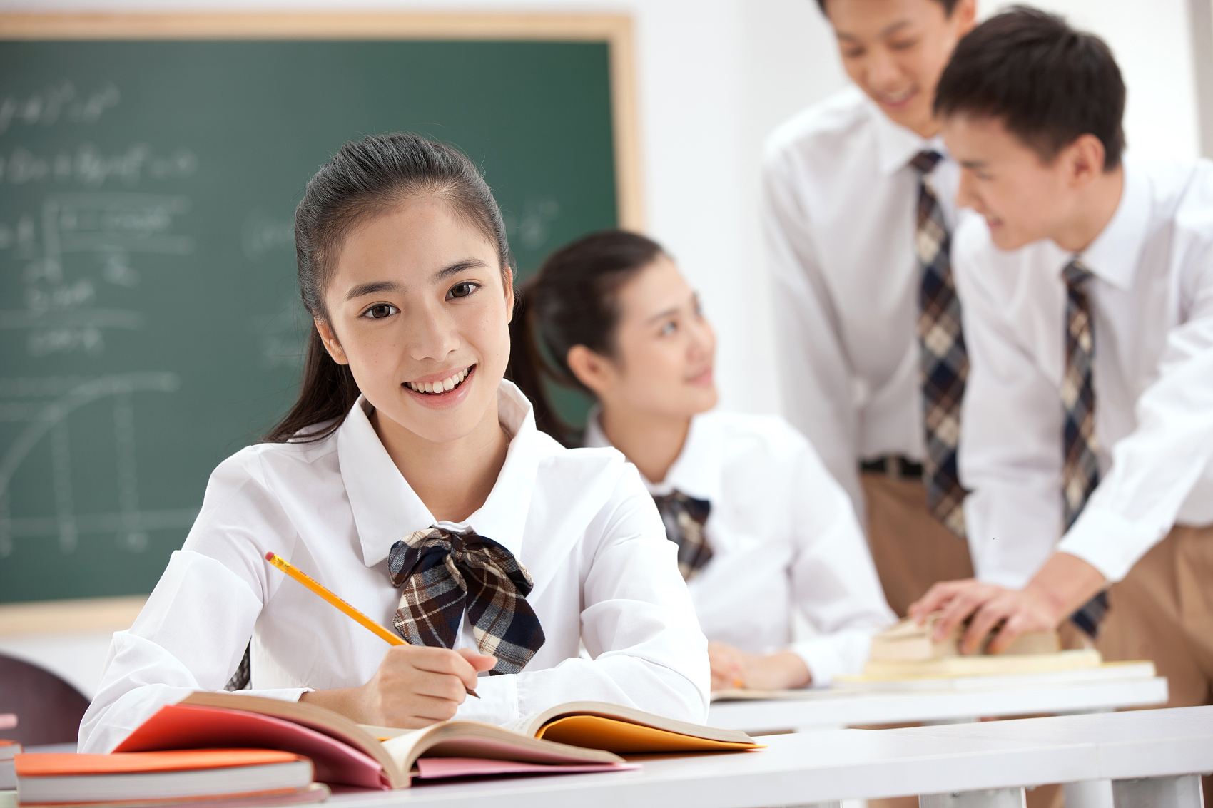 大学生简历怎么写才能吸引hr,hr最想看到的求职简历怎么写