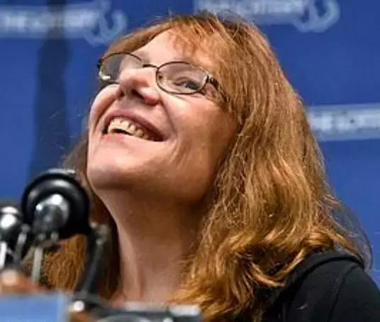 美国开出148亿元全球最高彩票头奖,美国最大彩票中奖者119亿