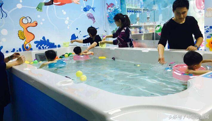 婴儿游泳馆水育师培训,母婴店水育师工作怎么样