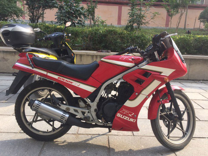 原装进口铃木gs125r王中王介绍,最老铃木王gs125