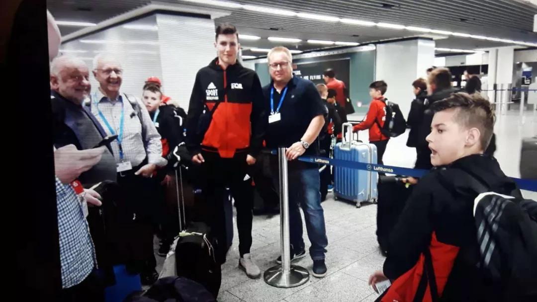 前方军情｜德国小伙子已经出发了