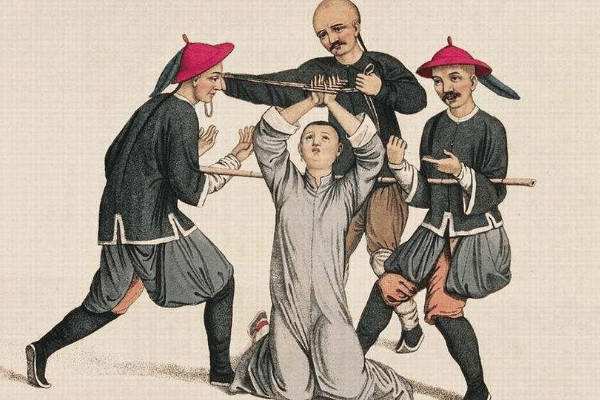 电锯惊魂及世界酷刑大比拼