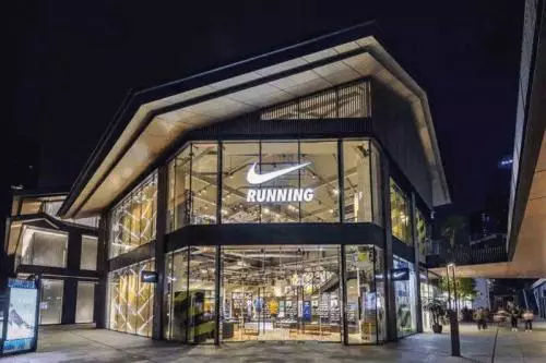 adidas闃胯开杈炬柉琚綒,adidas浜嬩欢璇存槑