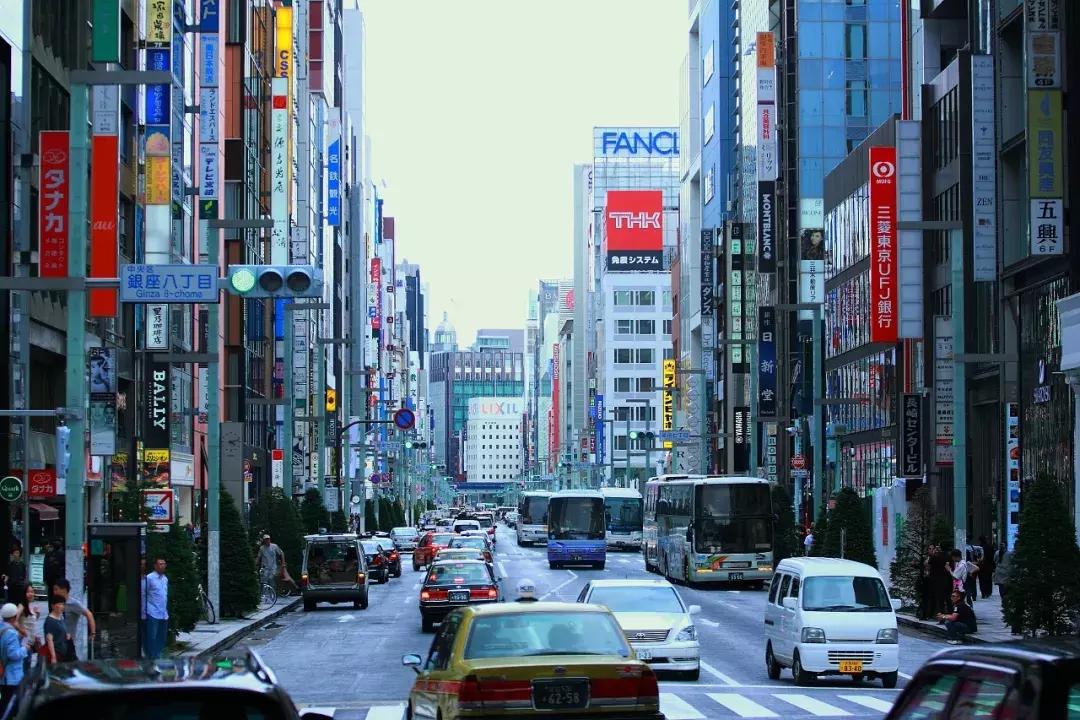 有人说一年去两次东京是刚需，为什么要把辛苦赚来的钱花在日本？