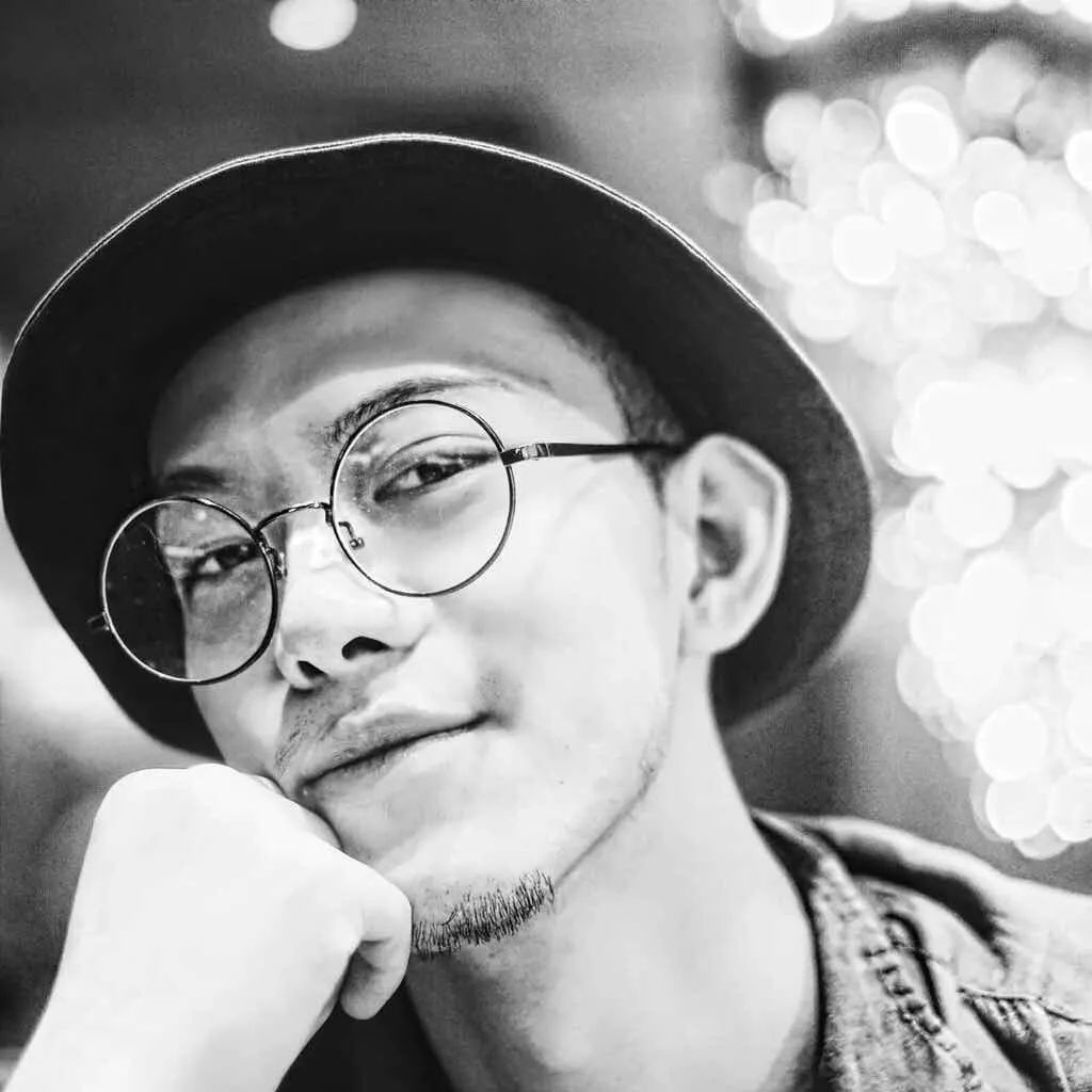 2018ADM有一张可以睡100人的床，大家躺平纯聊天……