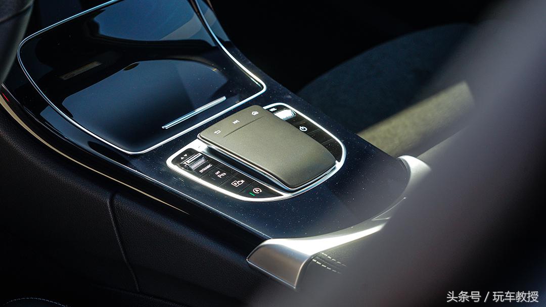 全新奔驰c级怎么选,全系奔驰商务车大全