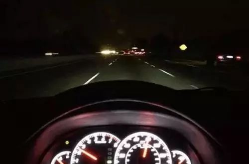 汇臻答疑｜开车撞倒狗预示着什么吗？