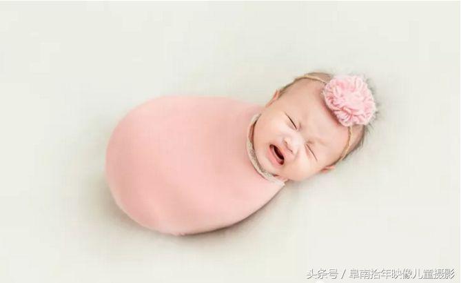 新生儿满月照摄影作品,新生儿满月照模板