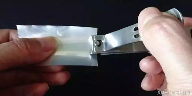 生活小贴士:指甲原来得这样剪