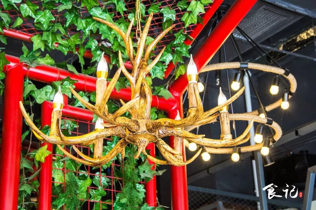 这家凭年糕火锅圈粉无数的店,这家串串每吃一次都念念不忘