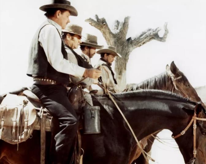 荒野大镖客2领略美国西部牛仔,狂野西部大镖客2