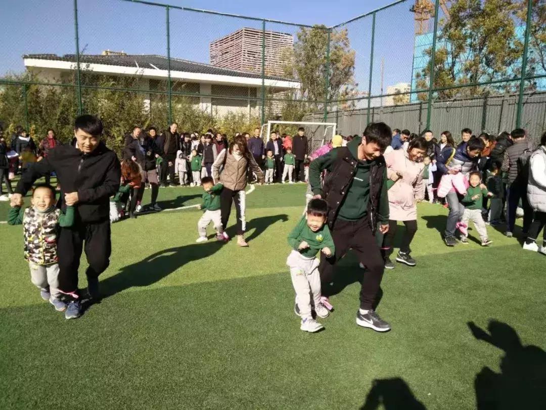 大手牵小手亲子运动会活动目的,小手拉大手一起来运动亲子运动会