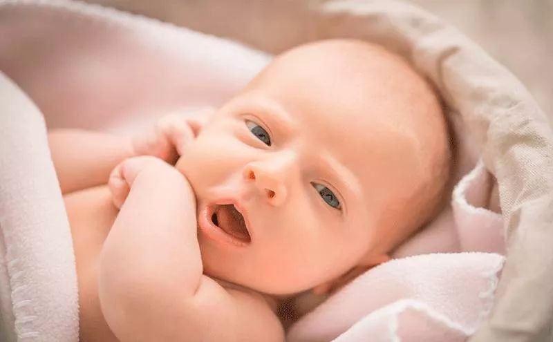 0岁婴儿需要注意什么,0岁宝宝劲大正常吗