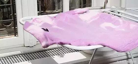 小编的羊毛衣老爱掉毛？妈妈洗衣粉里加一点东西，再也不怕掉毛了～