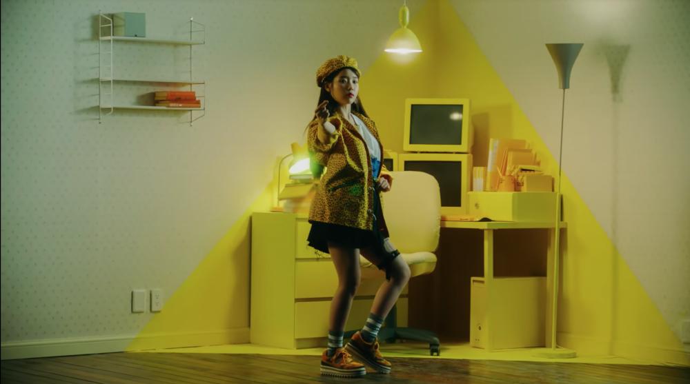 iu李知恩mvyellow,iu李知恩金泰亨mv解说